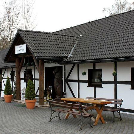 Park Lesny 'U Kaczyny' Hotell Rogow Exteriör bild